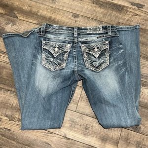 Womens Miss Me MidRise Easy Boot size 28 Jeans